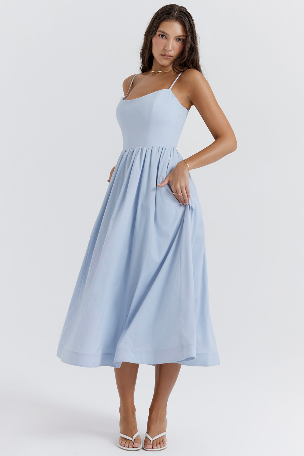 Elegant women's dress for special occasions