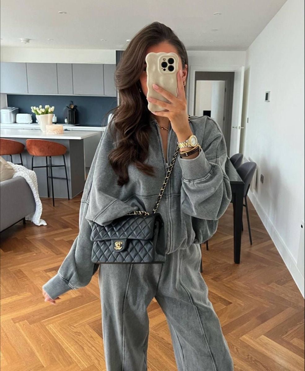GR | COMFORTABLE TRACKSUIT