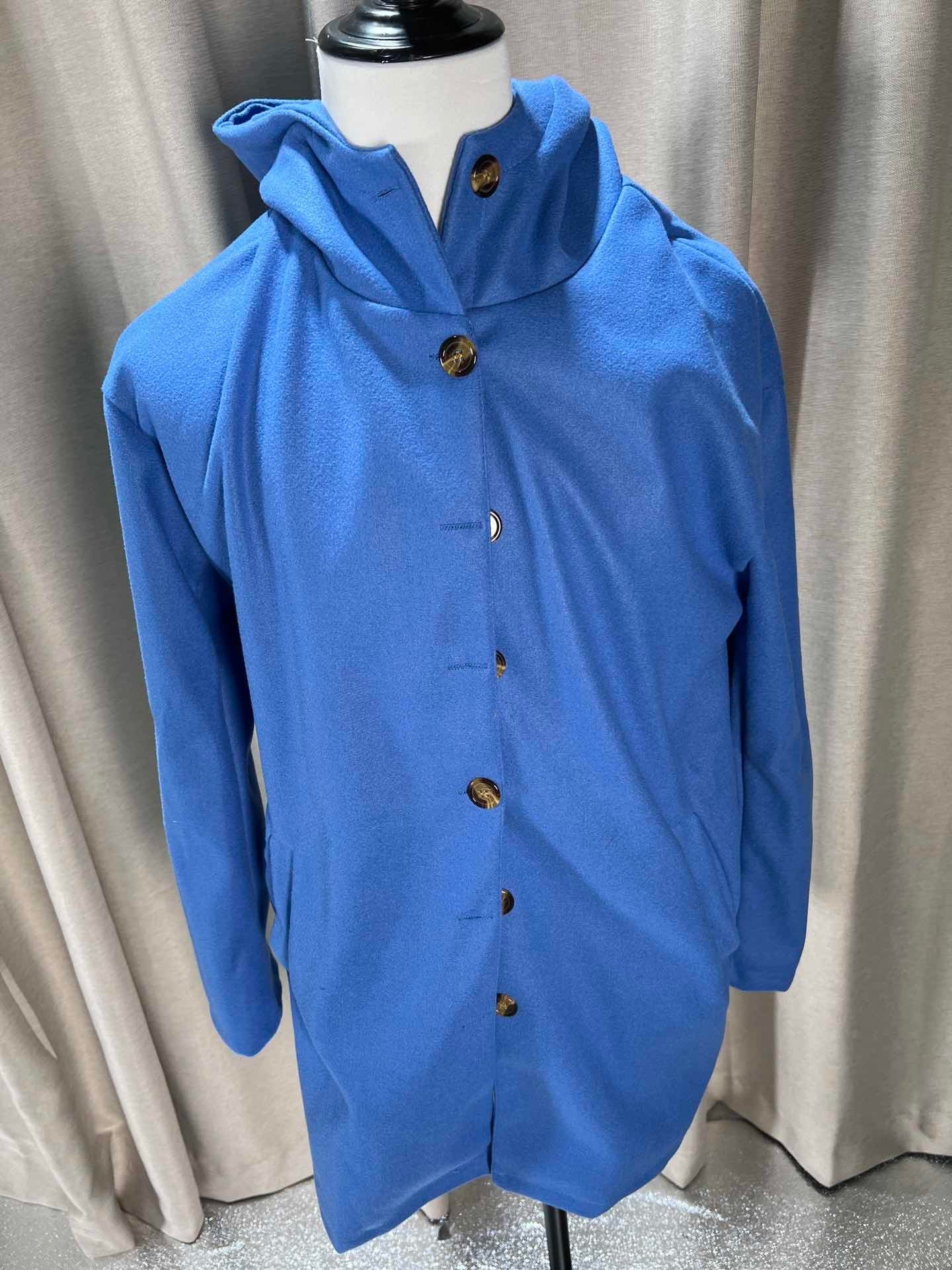 GR Amsterdam | Elegant fashion coat for women (latest collection)