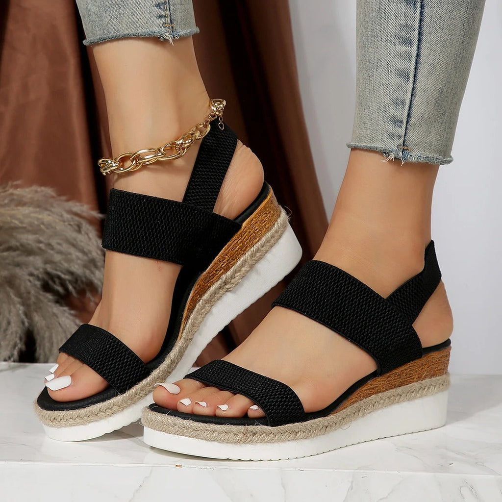 GR | Stylish and casual wedge sandals