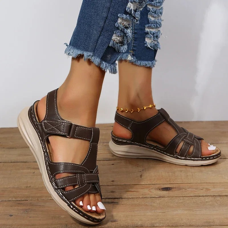 GR | Orthopedic sandals
