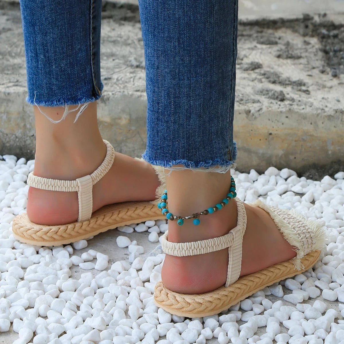 GR | Sandals with tassel straps