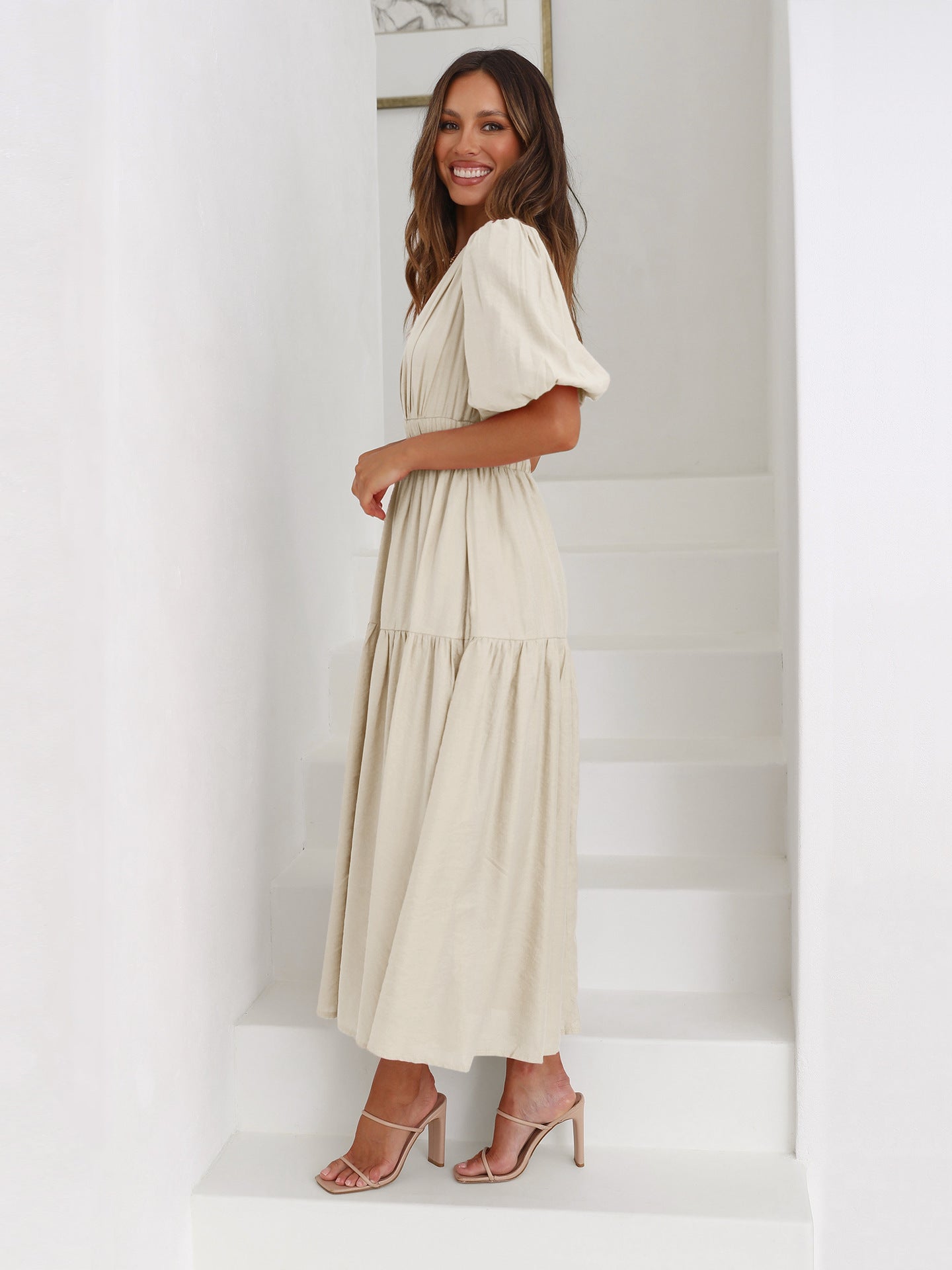 GR | Elegant dress with puff sleeves