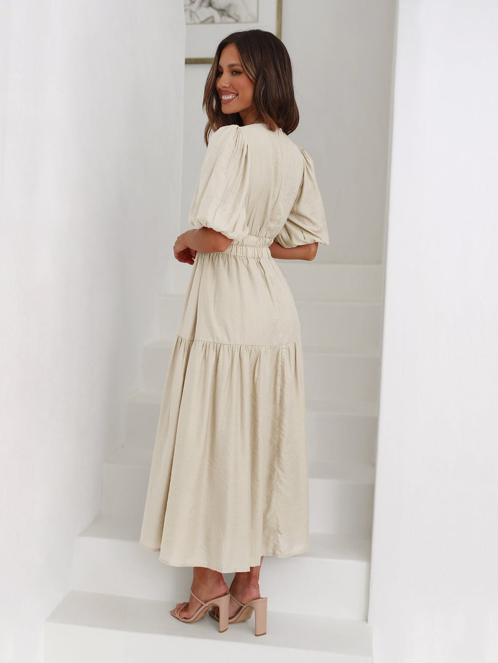GR | Elegant dress with puff sleeves
