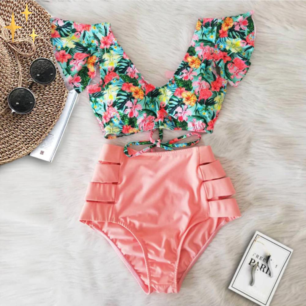 GR | Bikini set featuring a high waist and a ruched top for a playful and seductive look.