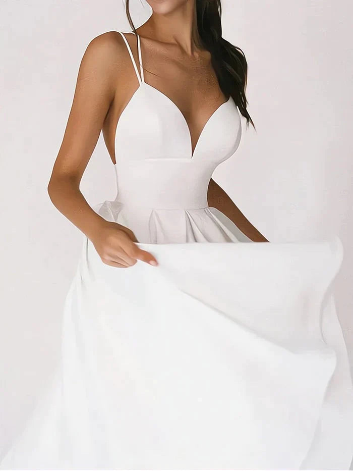 GR - Elegant dress with V-neck