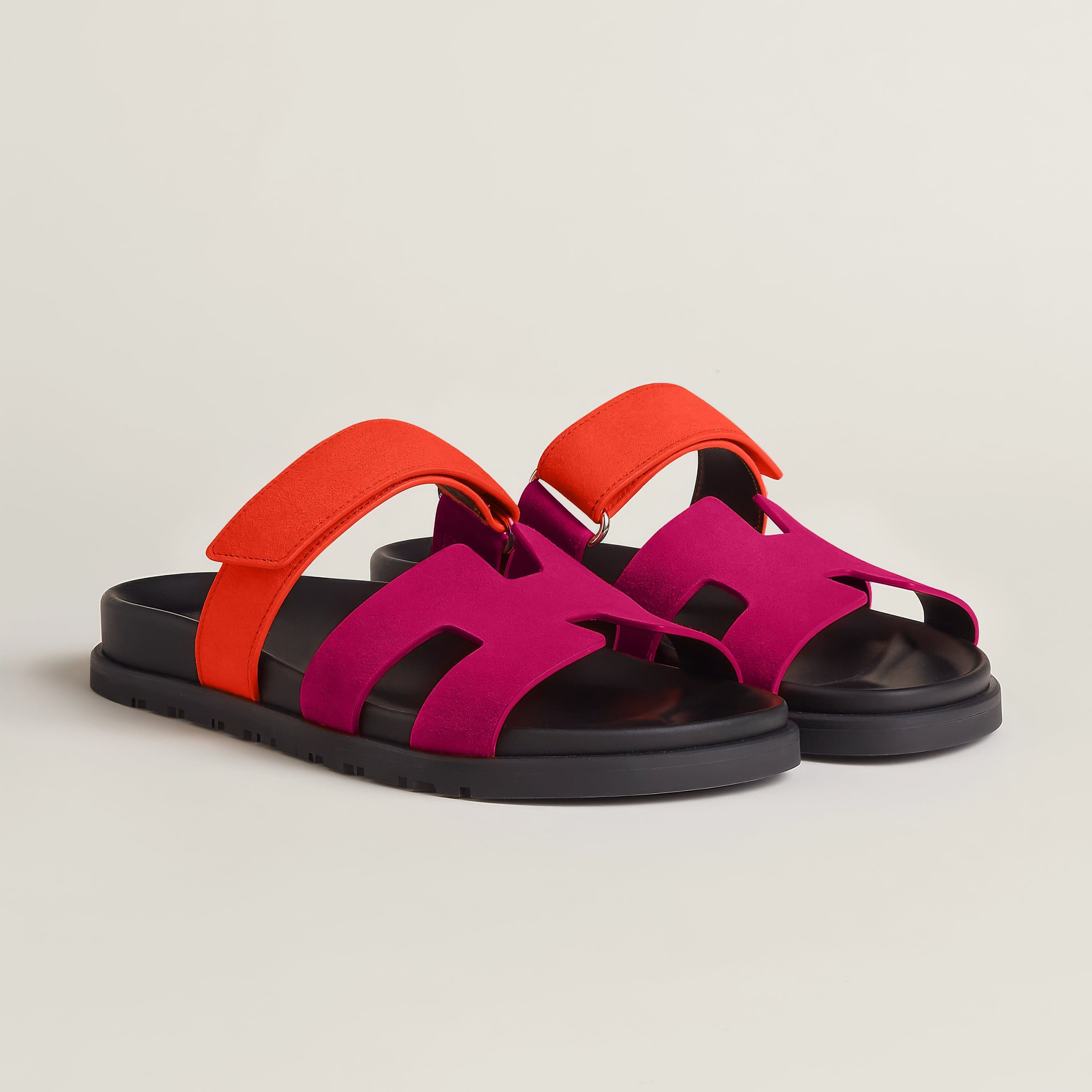 GR | Elevate your summer style with Italian sophistication!