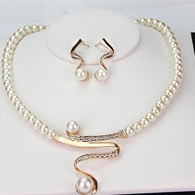 GR | Perlenkette + Ohrringe Set