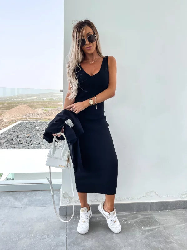 GR | Stylish off-shoulder crop top and midi skirt set