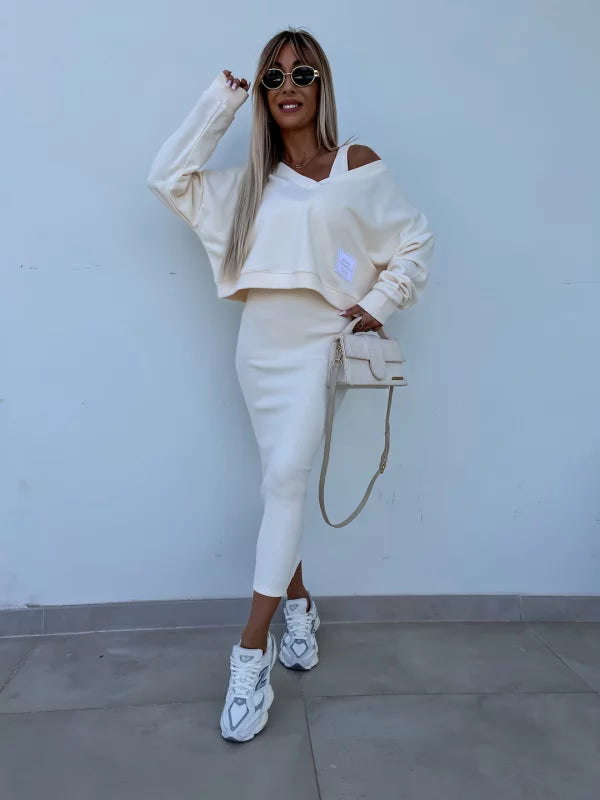 GR | Stylish off-shoulder crop top and midi skirt set