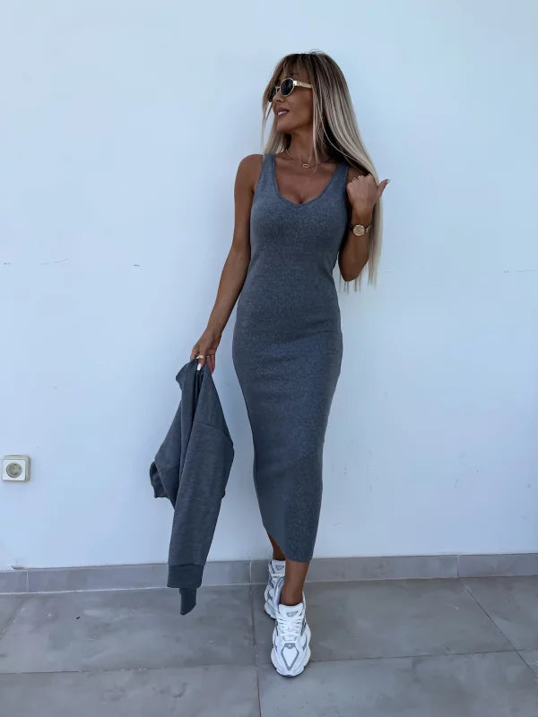 GR | Stylish off-shoulder crop top and midi skirt set