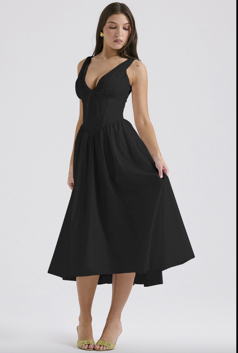 GR | Evening dress with a classic silhouette for women 