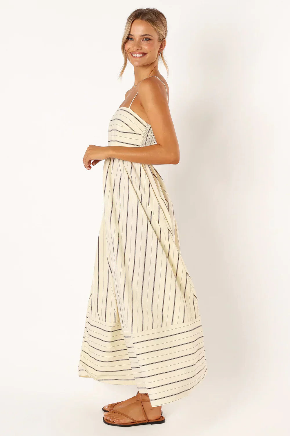 GR | Summer dress with open shoulders
