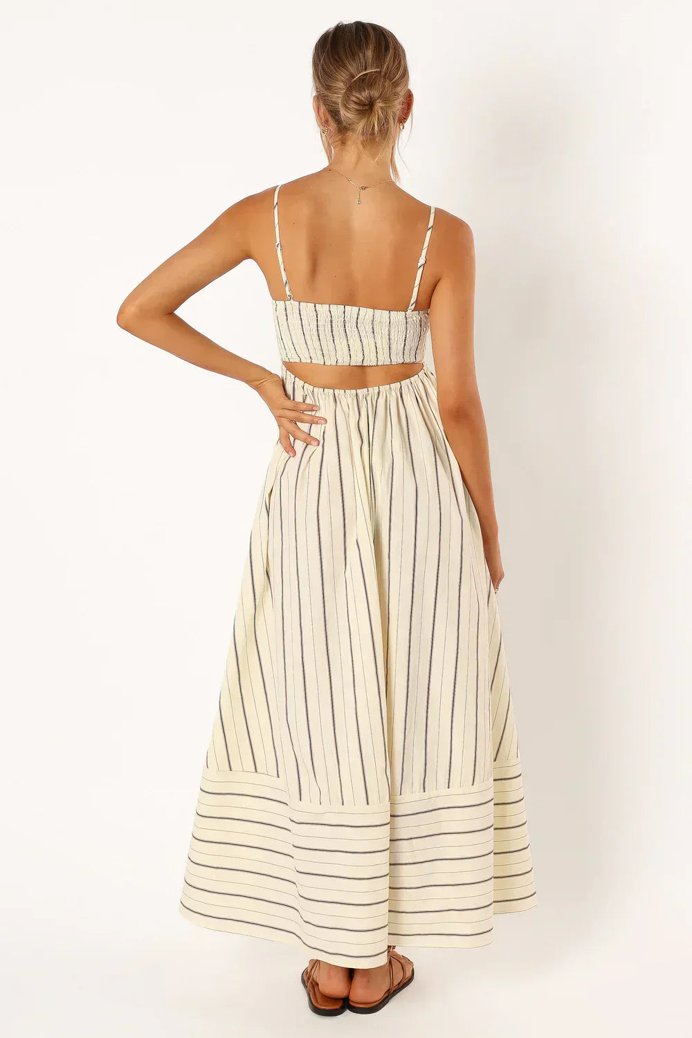 GR | Summer dress with open shoulders