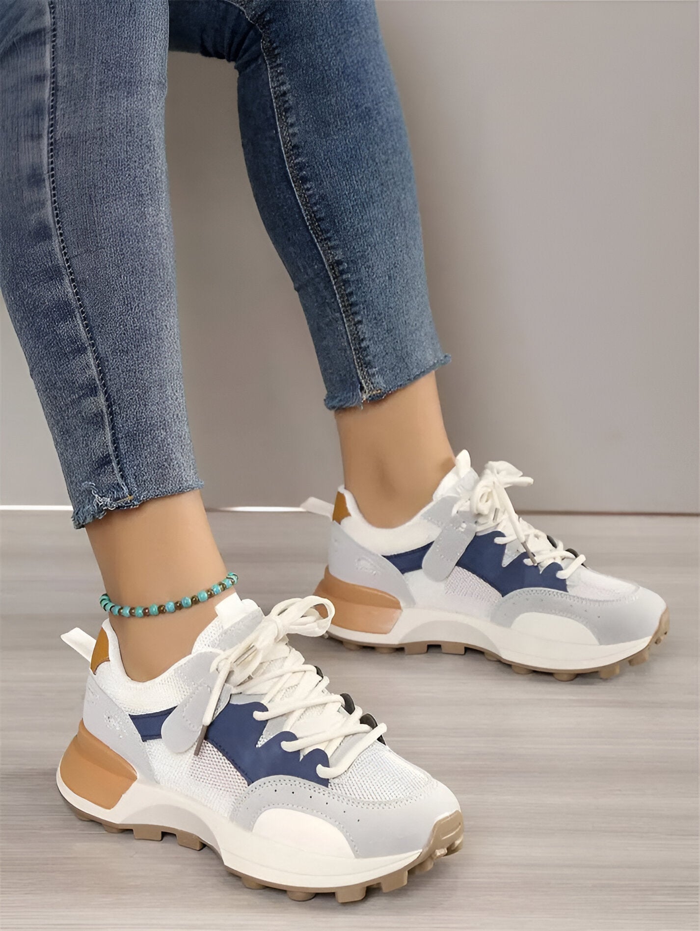 GR | French Orthopedic Sneakers