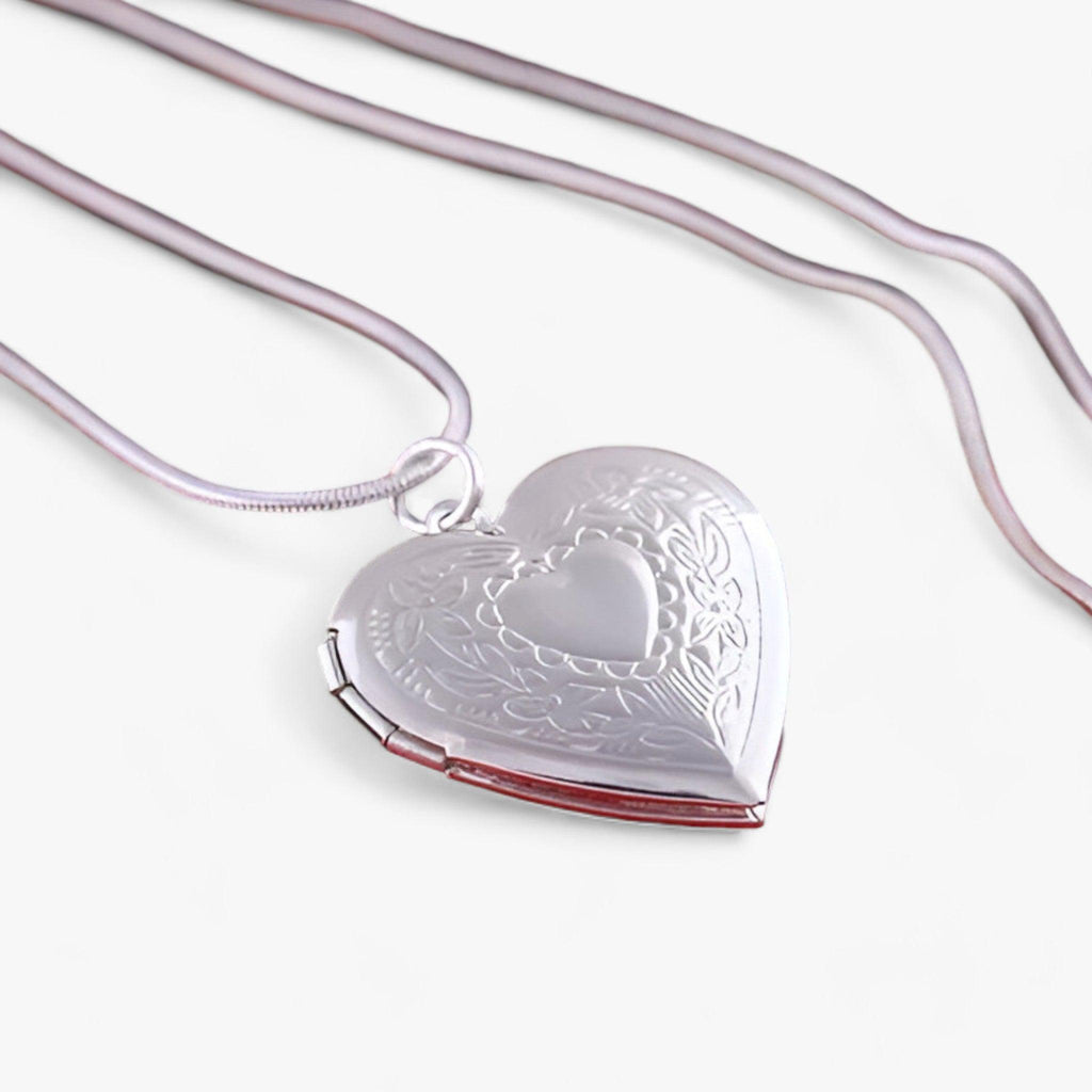 GR | Heart Photo Necklace in Silver