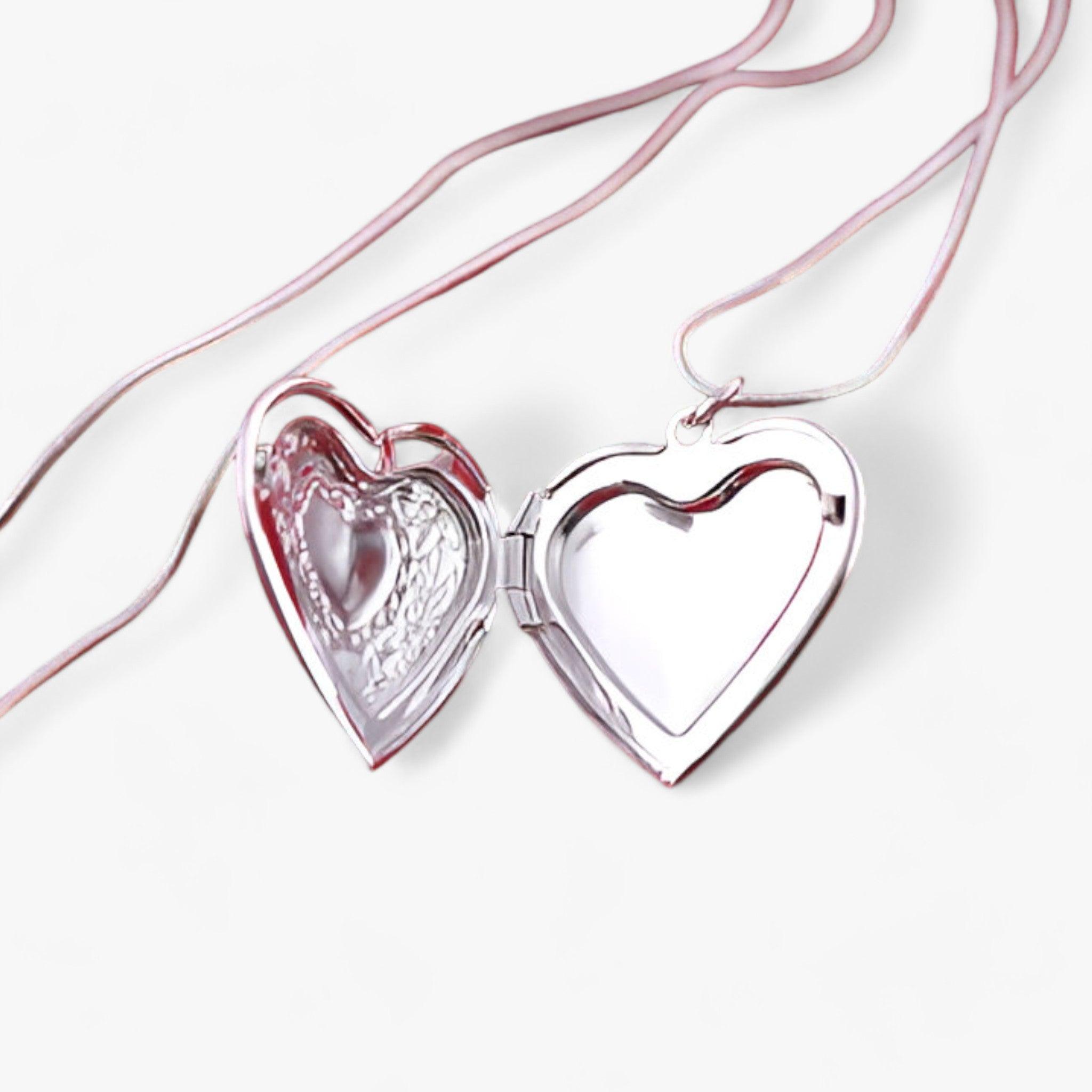 GR | Heart Photo Necklace in Silver