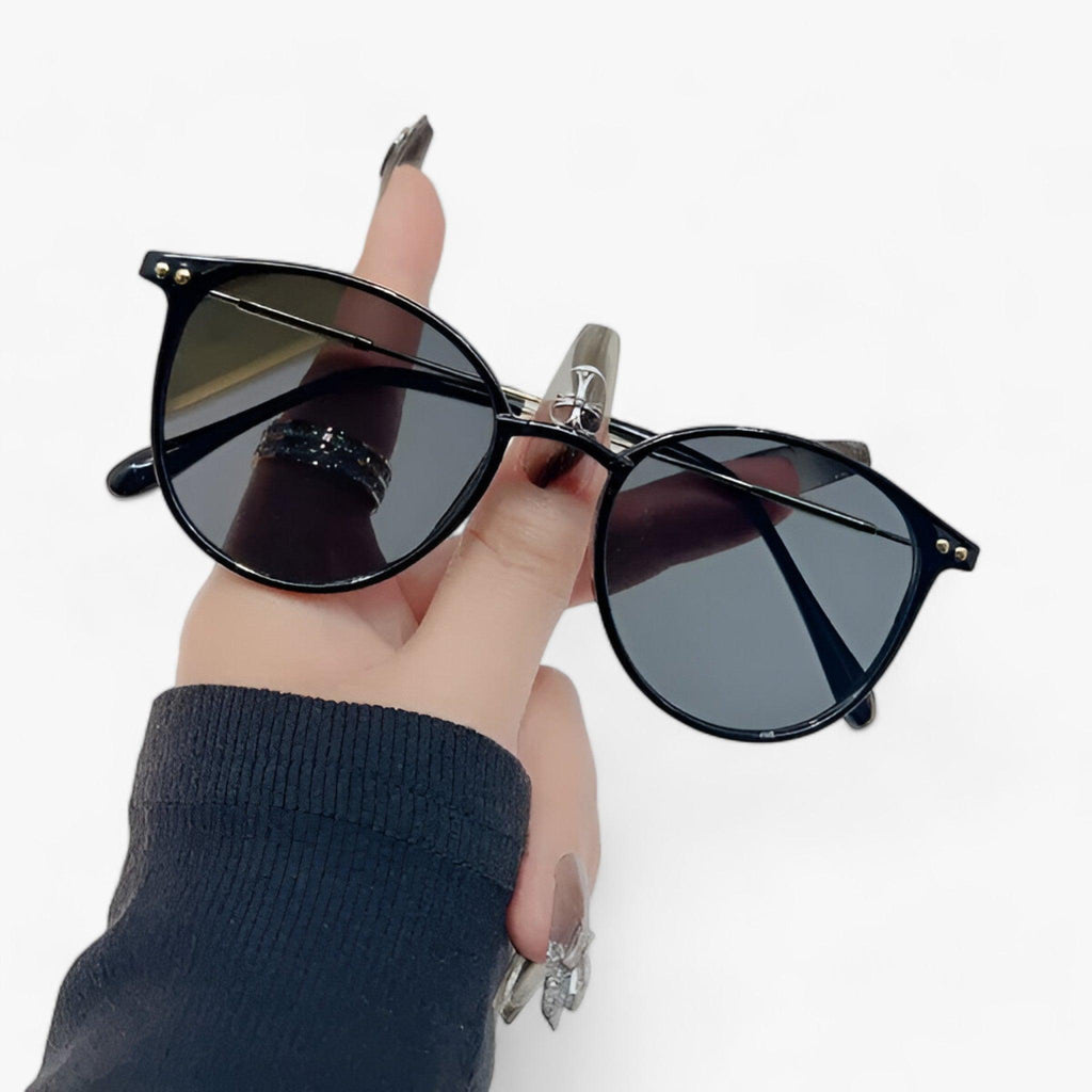 GR | Retro Luxe Round Sunglasses for Women