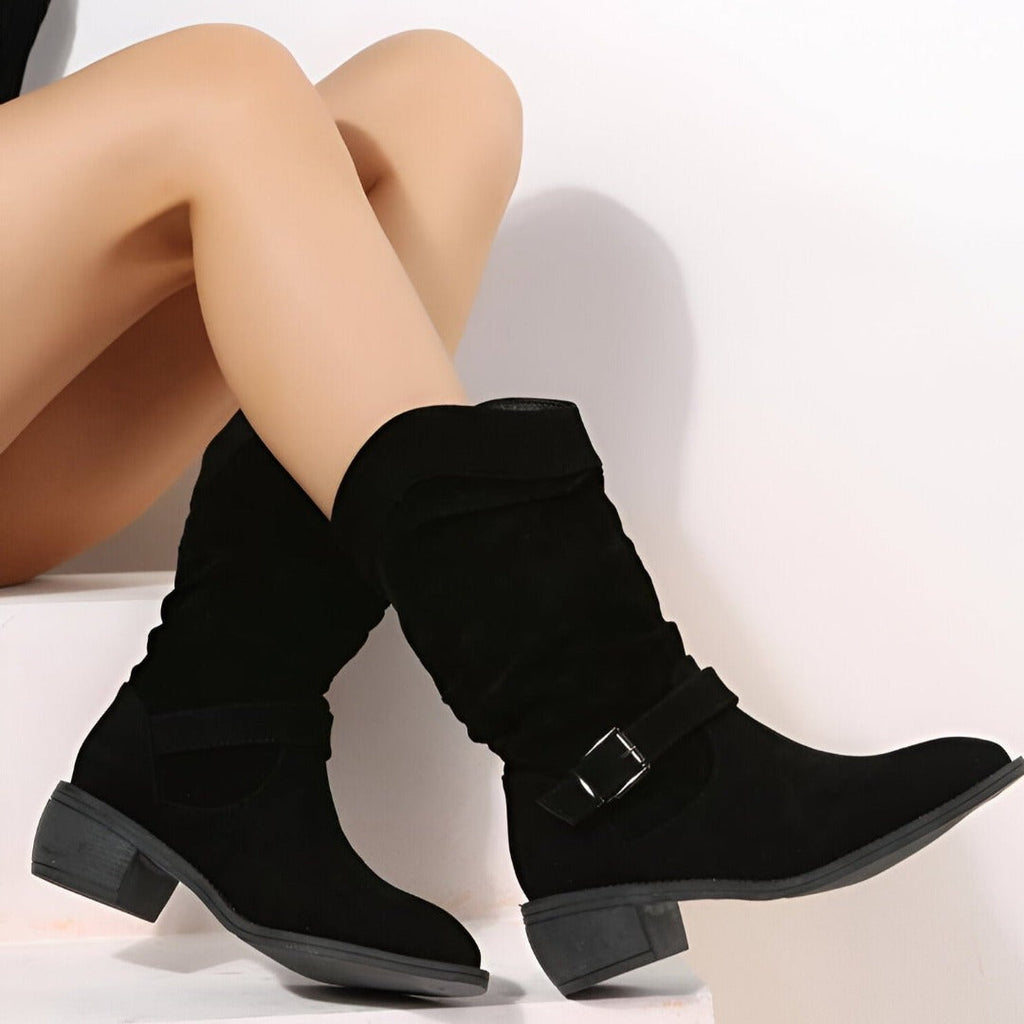 GR | Casual suede boots with a pointed toe