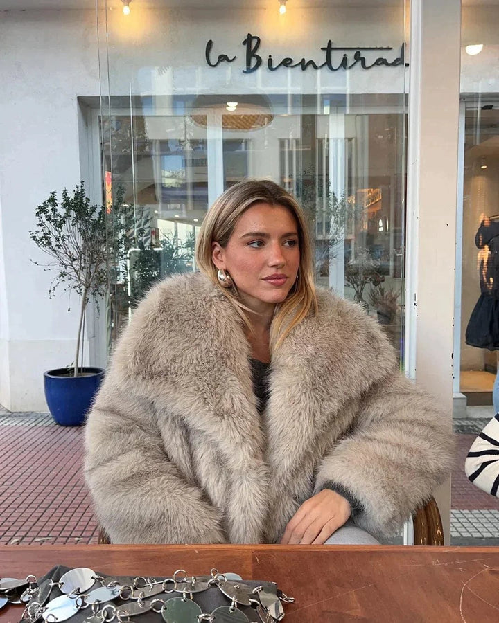 GR | Elegant coat for women