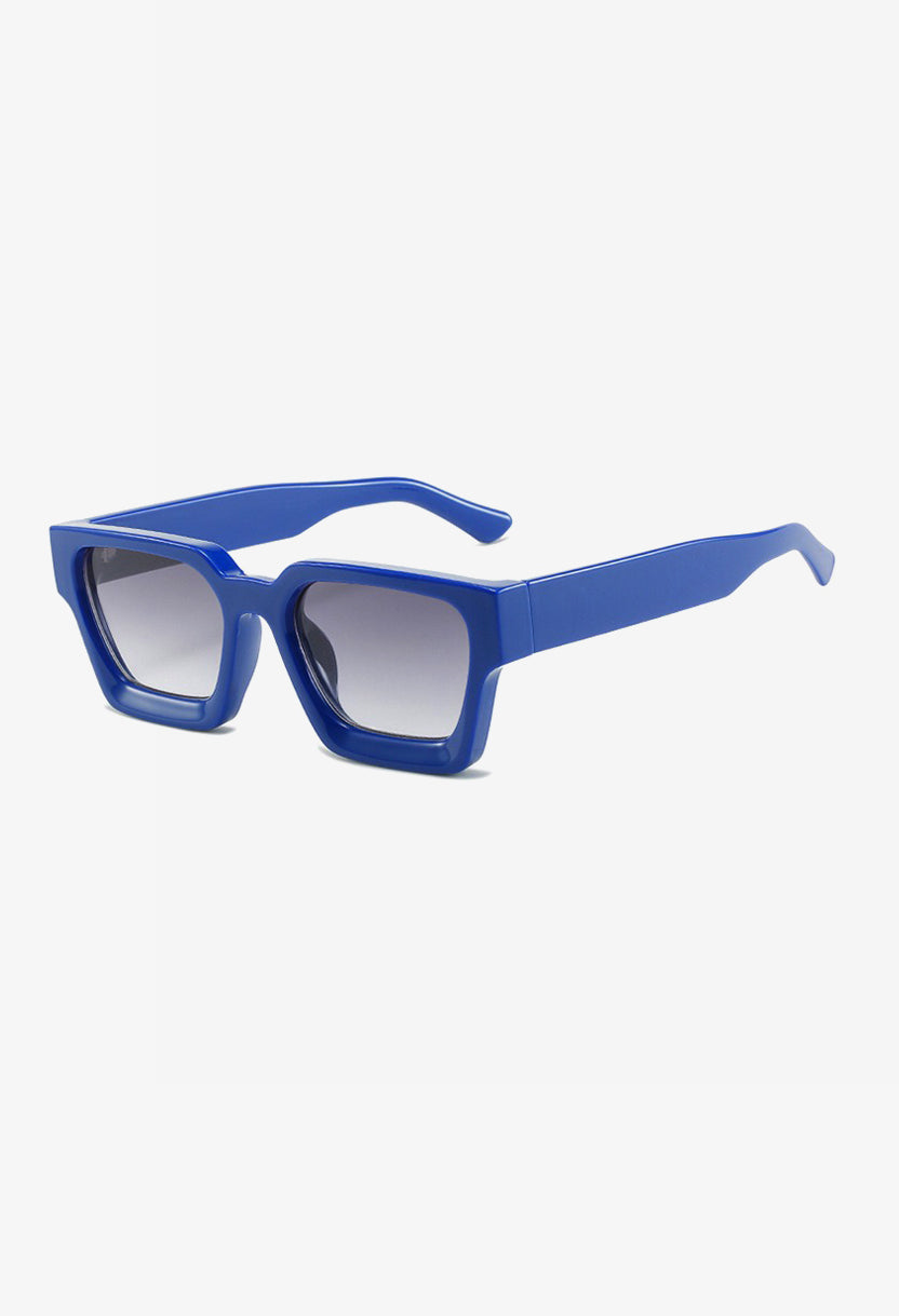 GR | Summer 2024 Chic: Stylish sunglasses with 100% UV protection