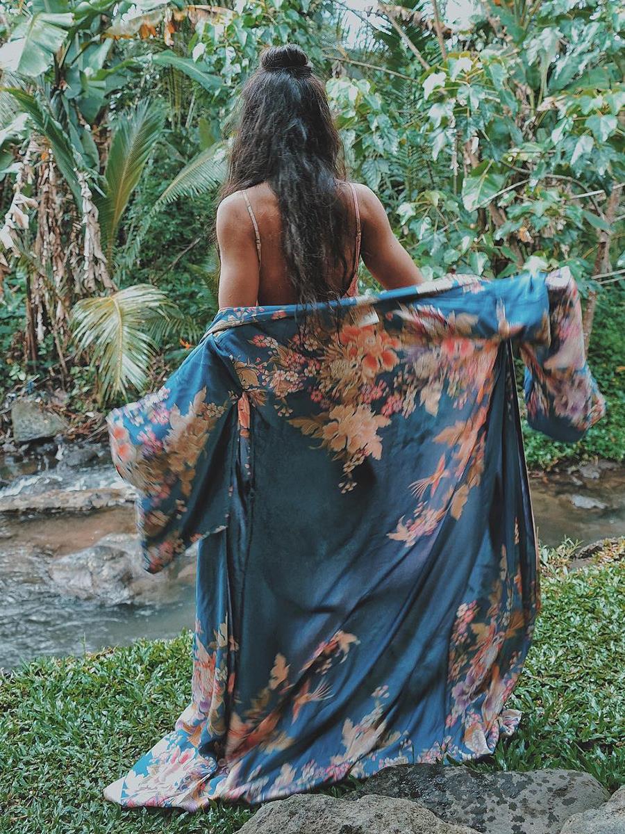 GR | Long kimono robe with batwing sleeves