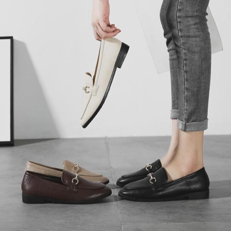 GR | Elegant designer slippers
