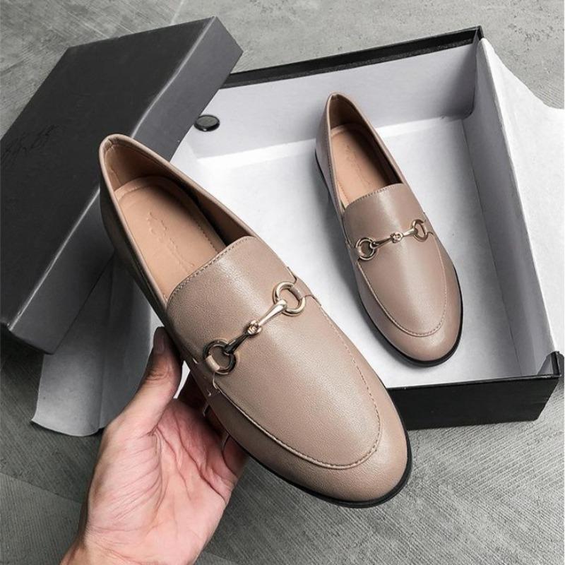 GR | Elegant designer slippers