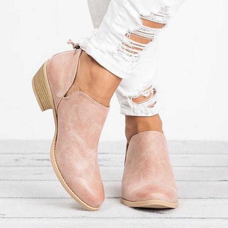 GR | Fashionable ankle boots