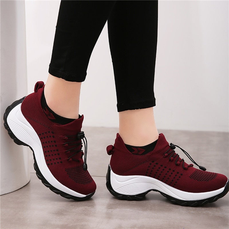 GR | Breathable Slip-on Sneakers with Adjustable Laces for Women