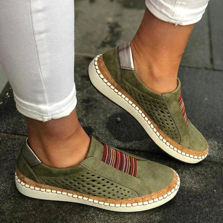 GR | Slippers - casual and comfortable shoes for every day