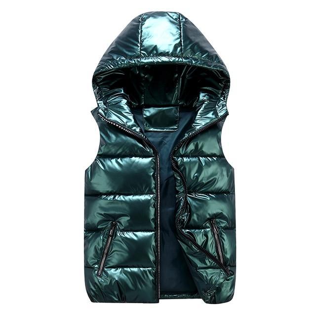 GR Style: Shiny quilted vest for stylish appearances