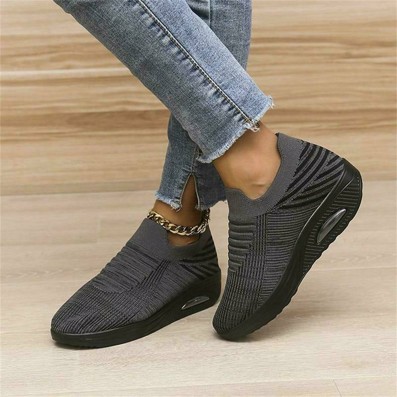 GR | Casual Striped Sneakers