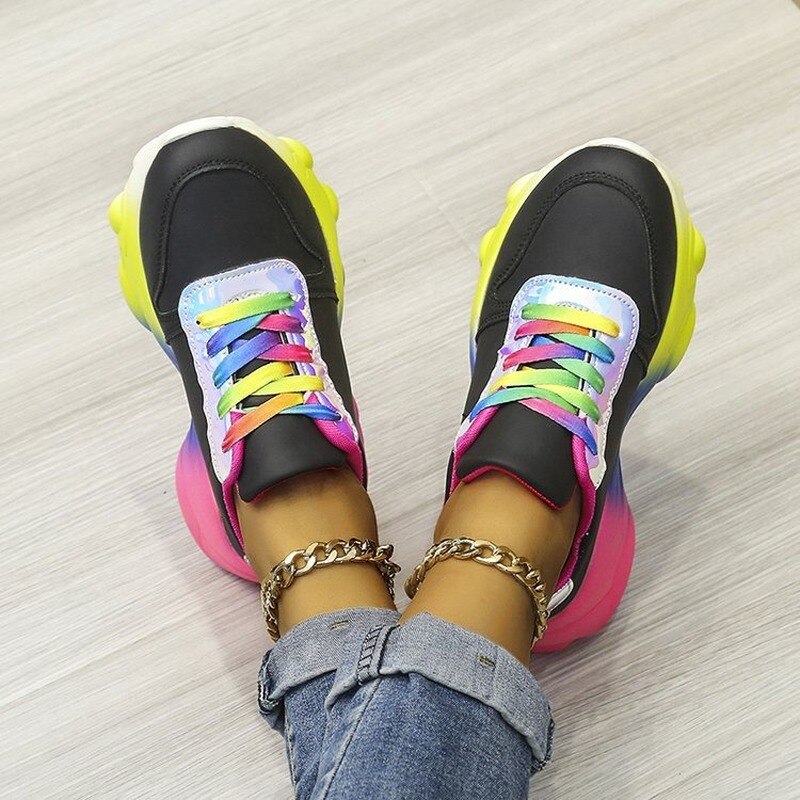 GR | Colorful street-style sneakers