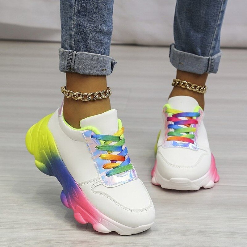 GR | Colorful street-style sneakers