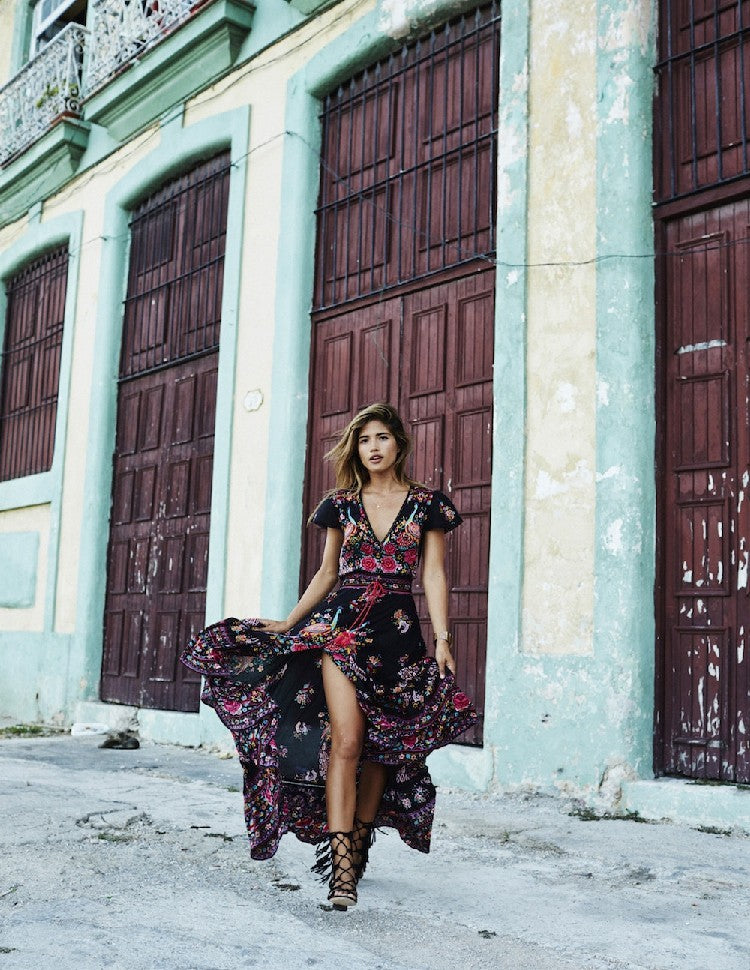GR | Short Sleeve Plunging Ethnic Print Gypsy Dress