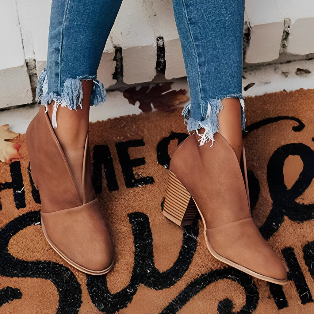 GR | Comfortable ankle boots with trendy block heels for a luxurious style