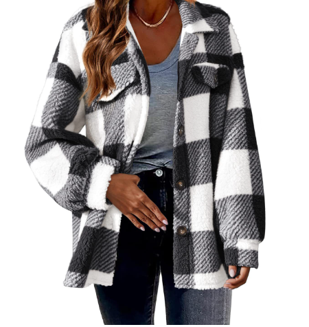 GR | Warm women's jacket with check pattern