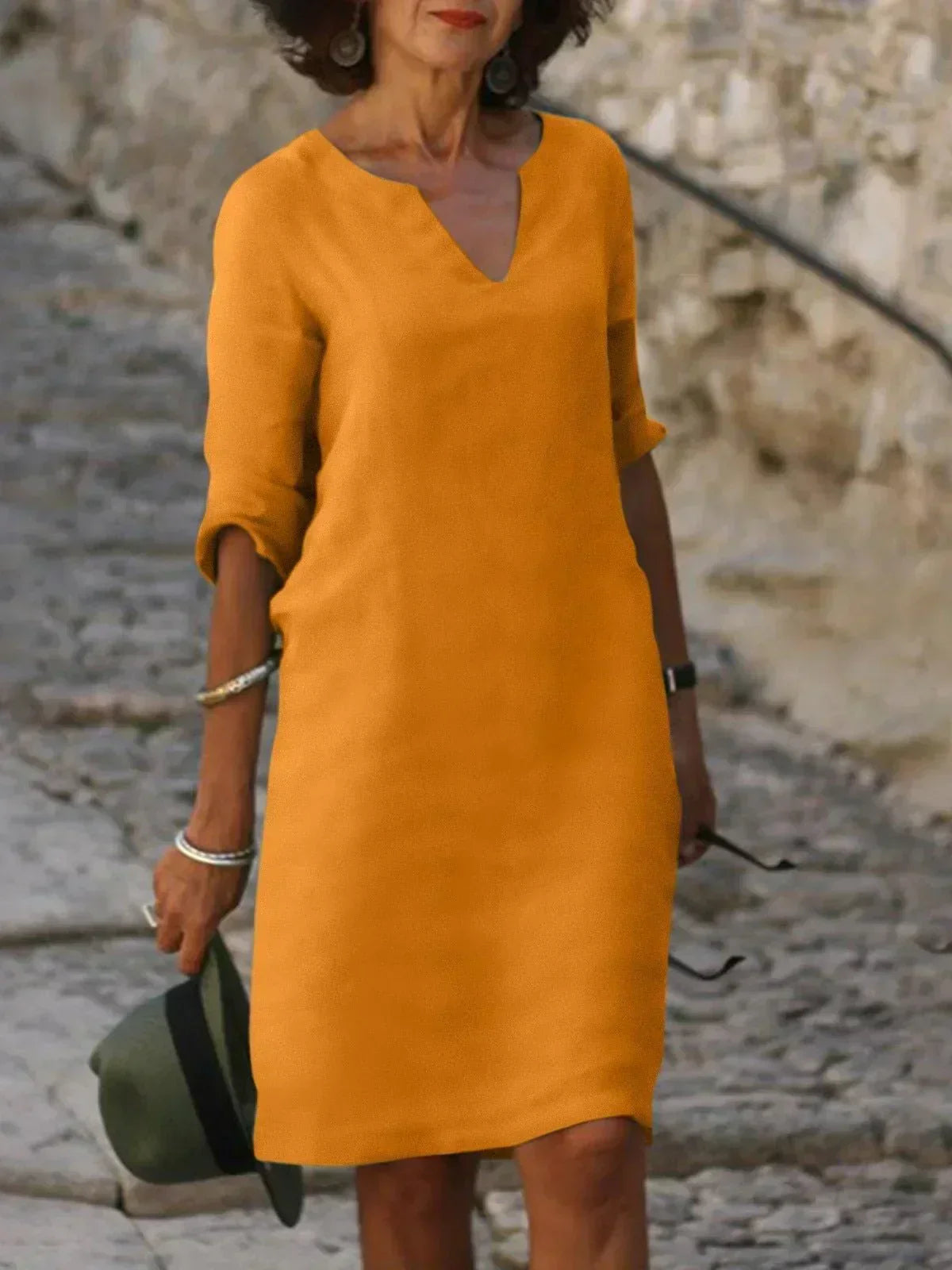 GR | Stilvolles Kleid Mit Elegantem V-ausschnitt