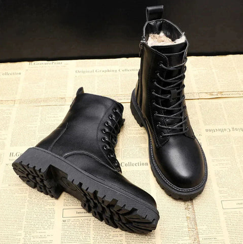 GR | Leather women's boots in style