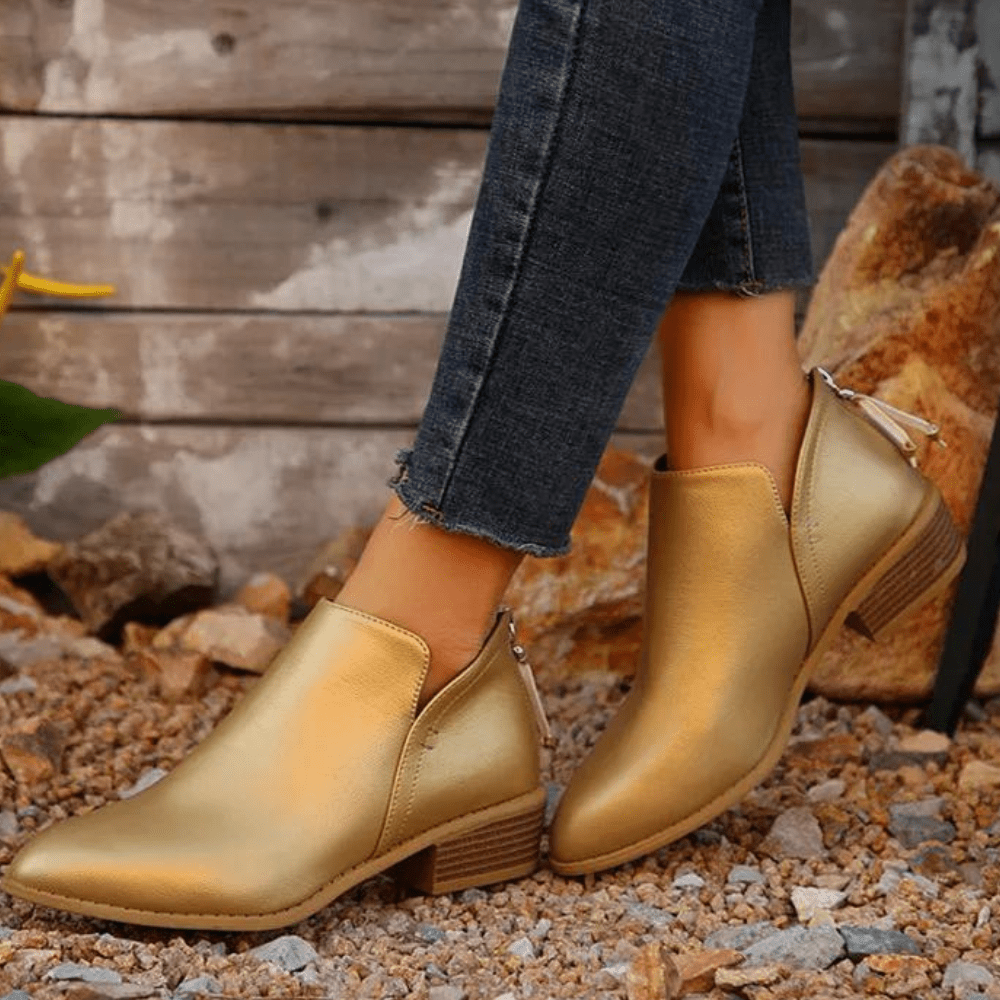 GR | Elegant ankle boots for women