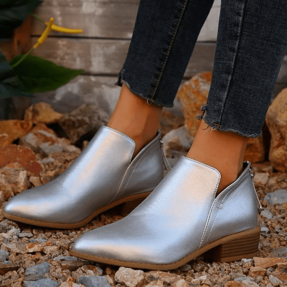 GR | Elegant ankle boots for women