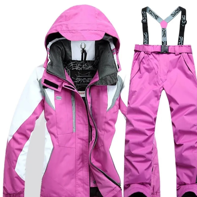 GR | Windproof 2-piece ski suit with hood, warm jacket and matching pants