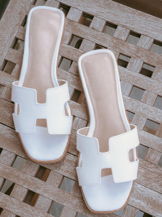 GR | Open sandal design