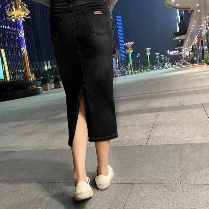 Denim pencil skirt