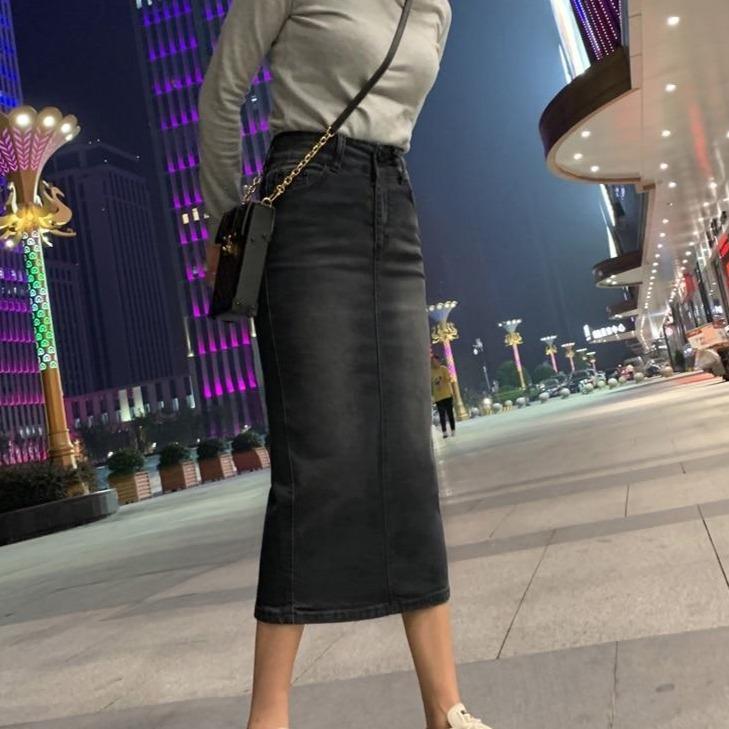 Denim pencil skirt