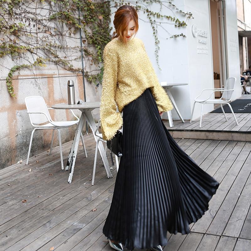 Long pleated skirt