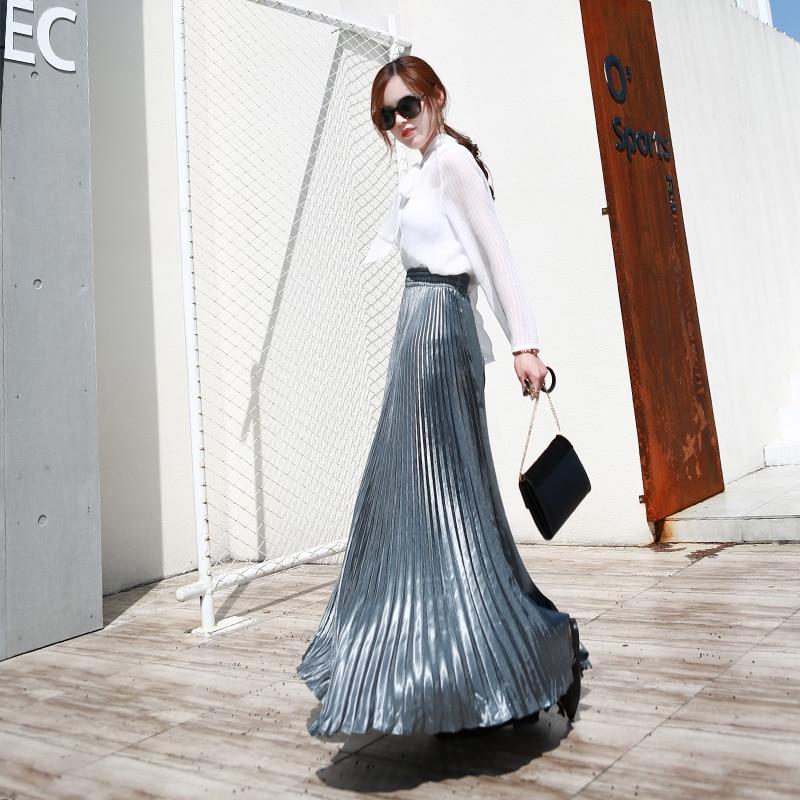 Long pleated skirt
