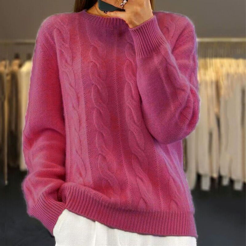 GR | Stylish women's sweater in cable knit design