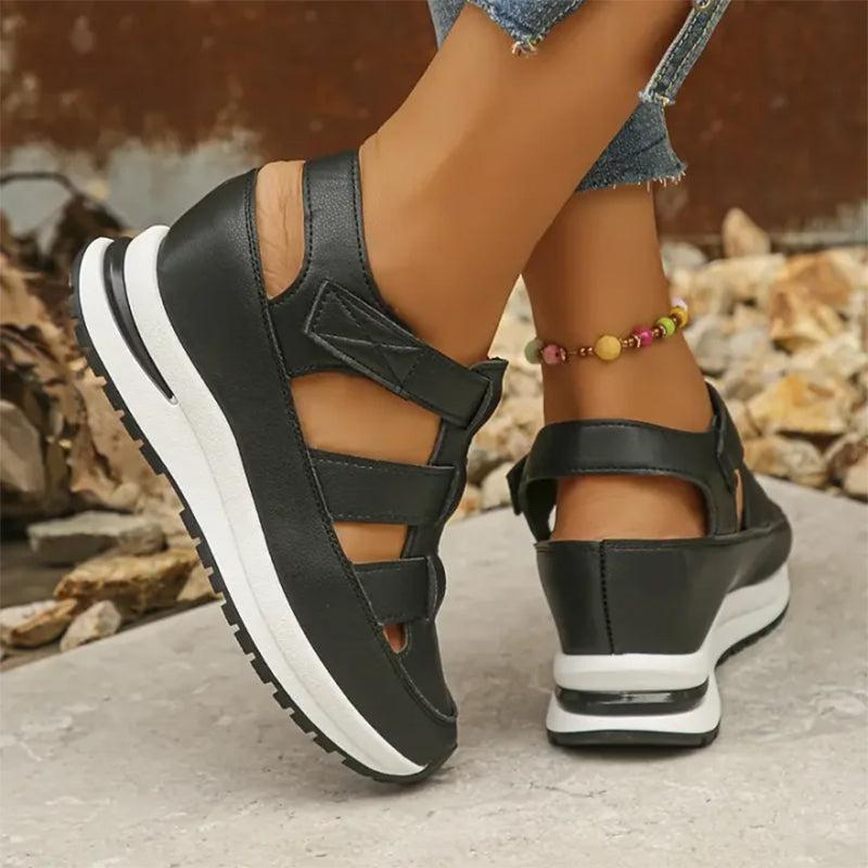 GR | Closed Toe Sandals